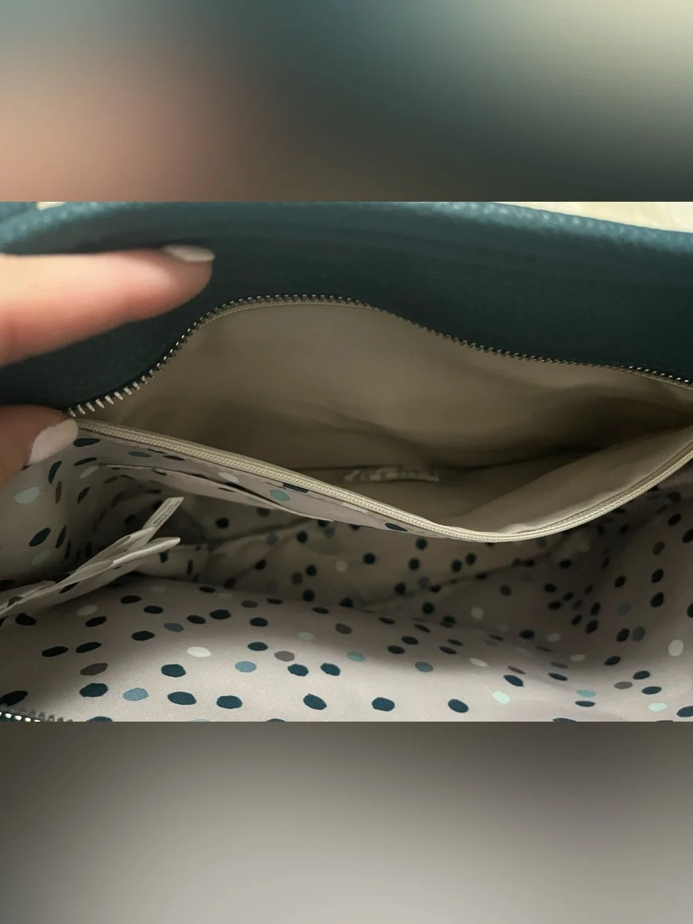 NWT Thirty-One City Chic Tote in Peacock Pebble